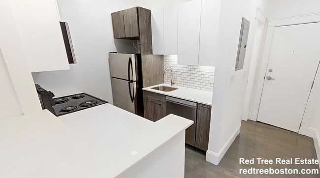 Photo - 52 Queensberry St Unit 4