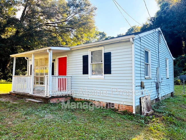 Building Photo - 249 Scruggs St