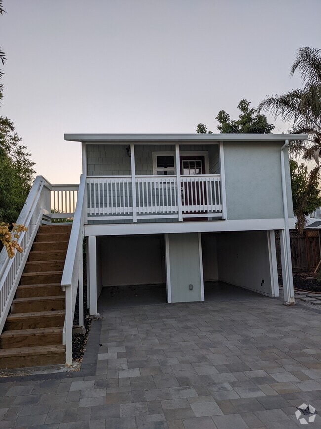 Building Photo - 481 Vaughn Ave Rental