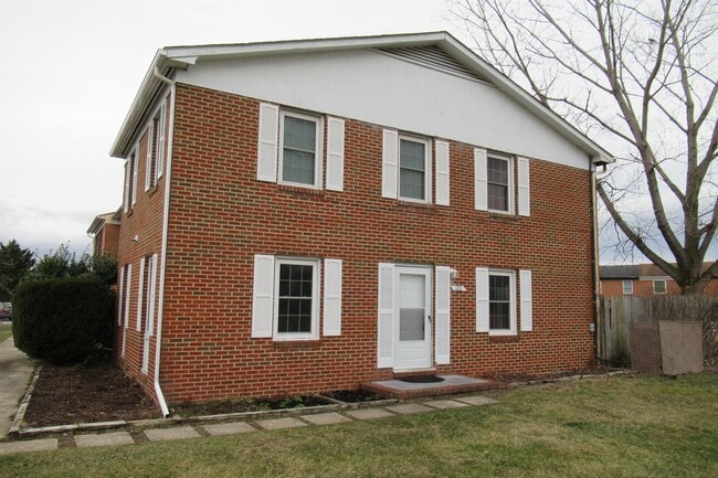 Building Photo - 100 Chinkapin Dr Rental