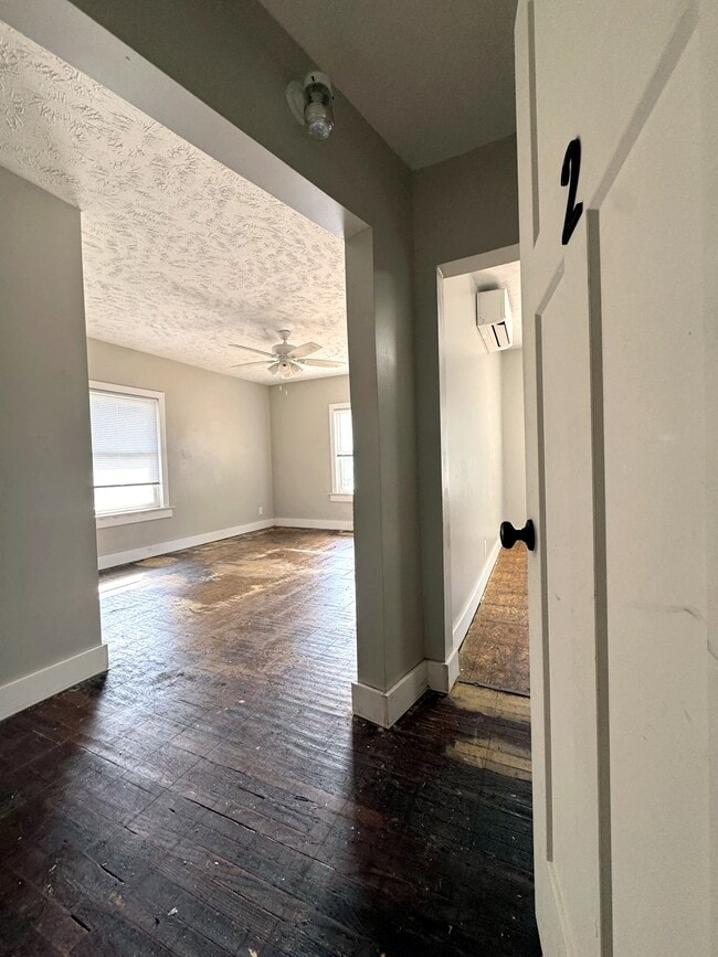 117 S 38th St Unit 2