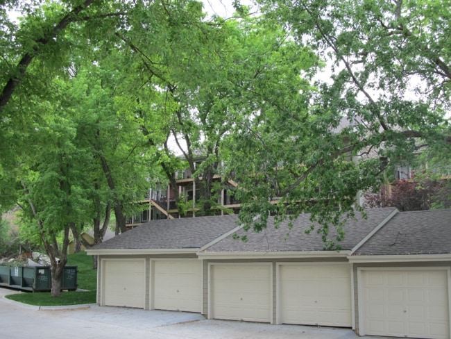 Photo - 1961 Parkwild Dr Unit 132