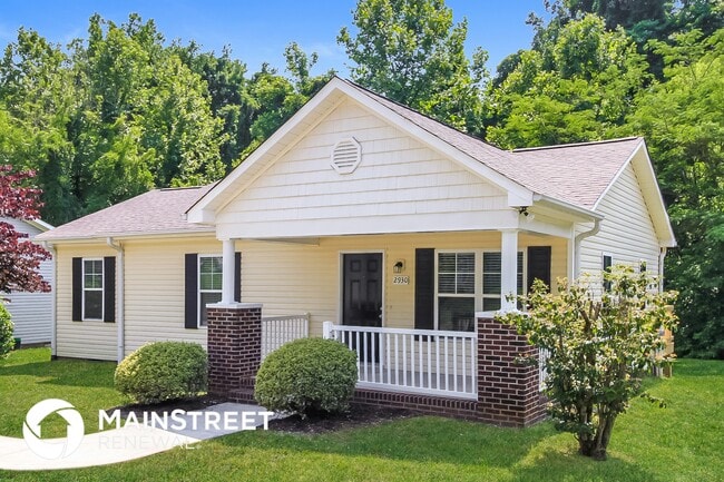 Photo - 2930 Edwards St