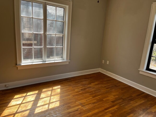 Photo - Don't Miss Out!