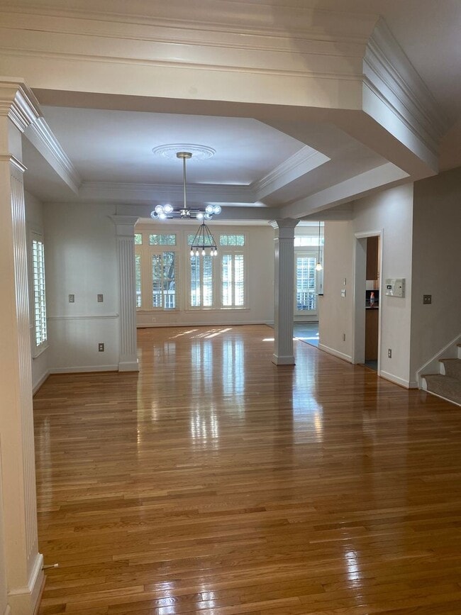 Photo - 47639 Paulsen Square