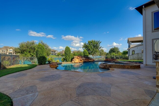 Photo - 2607 Hollingsworth Pine Ln