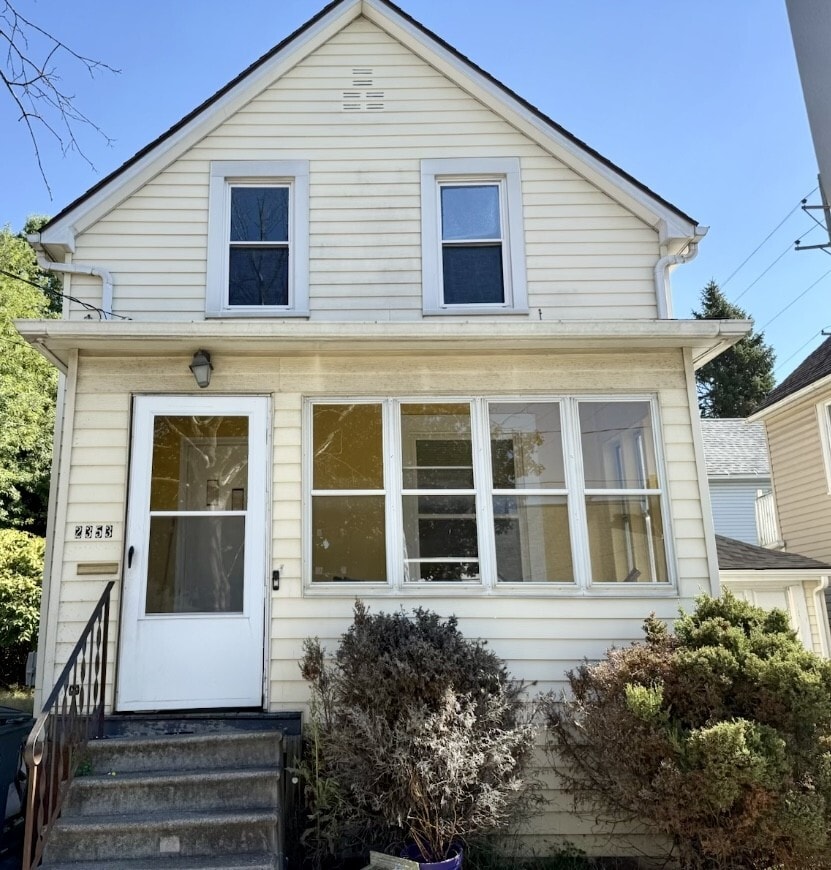 Photo - 2353 19th St SW