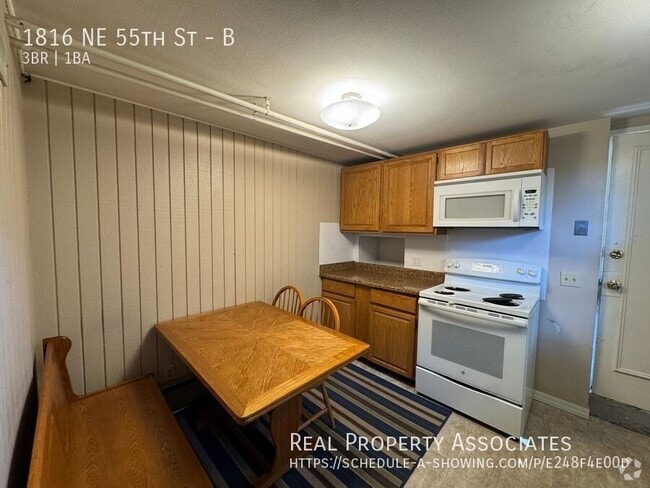 Building Photo - 1816 NE 55th St Unit B Rental
