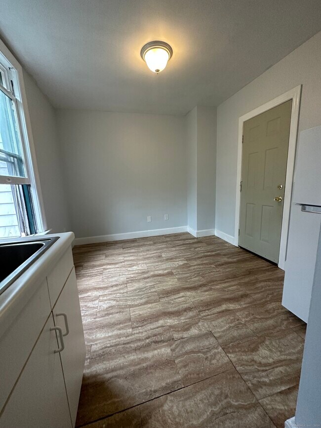 227 Main St Apartment Torrington, CT