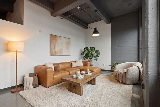 4-web-or-mls-1627 Penn Ave Unit 502-S2409-004