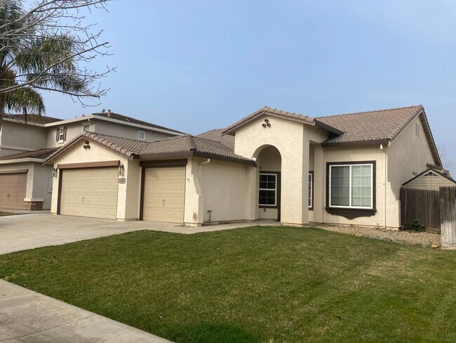Beautiful Home, Available Now & Just Reduced - Beautiful Home, Available Now & Just Reduced