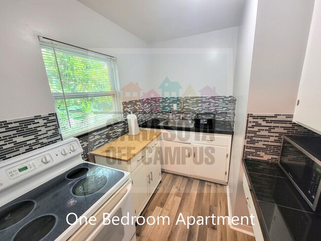 946 40th St Unidad 946 Unit A Full Home