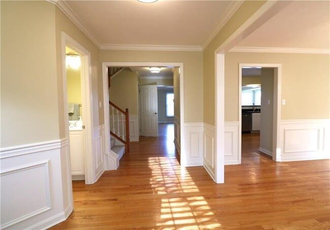 Photo - 2014 Trillium Ct