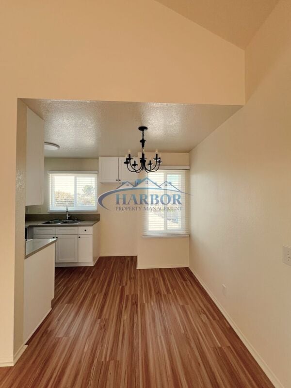 Photo - 4567 W 159th St Unidad 4