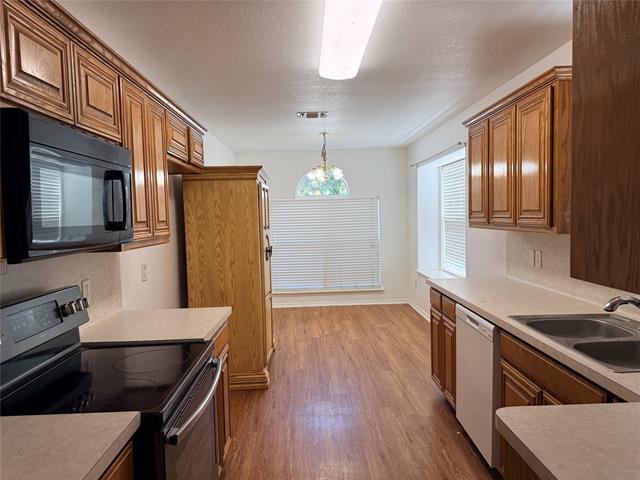 Photo - 4305 Hayes St