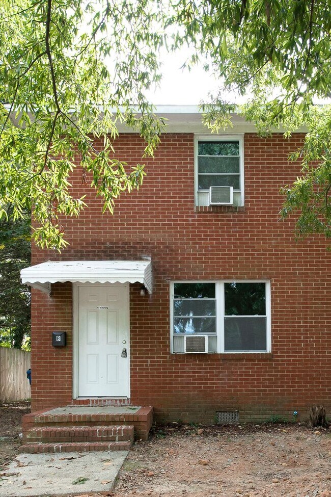 Photo - 1110 Lowry Ave Unit 1110 Lowry Ave A