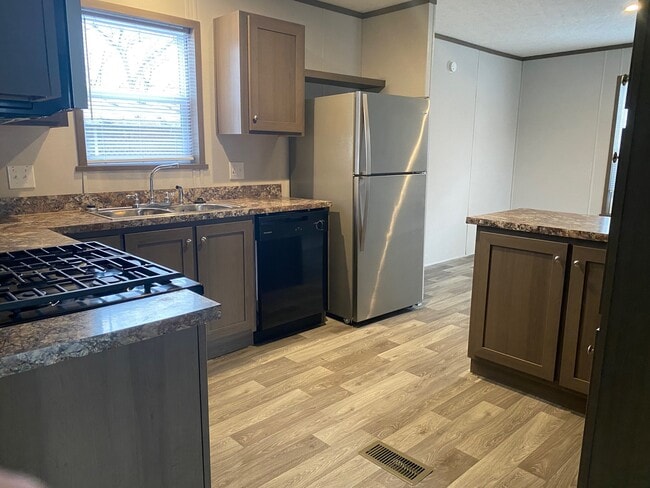 Photo - 2701 Huizenga St