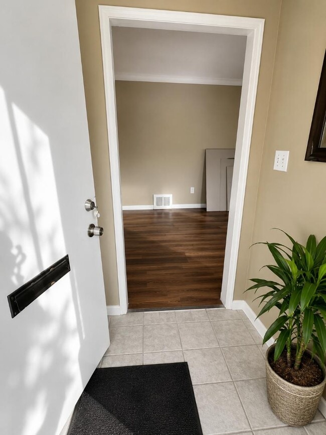 Photo - 16198 Ilene St