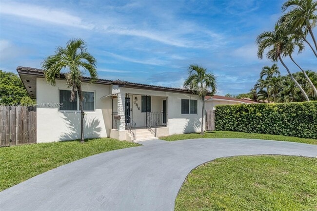 Photo - 3916 SW 58th Ave