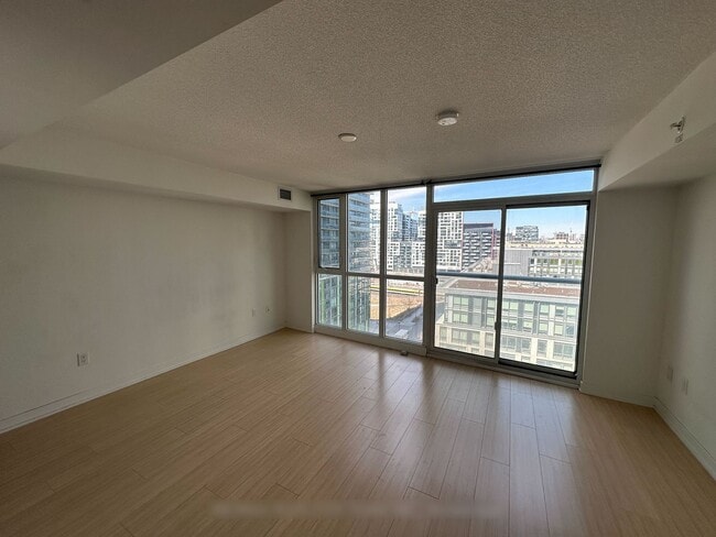 Photo - 85-1285 Queens Wharf Rd