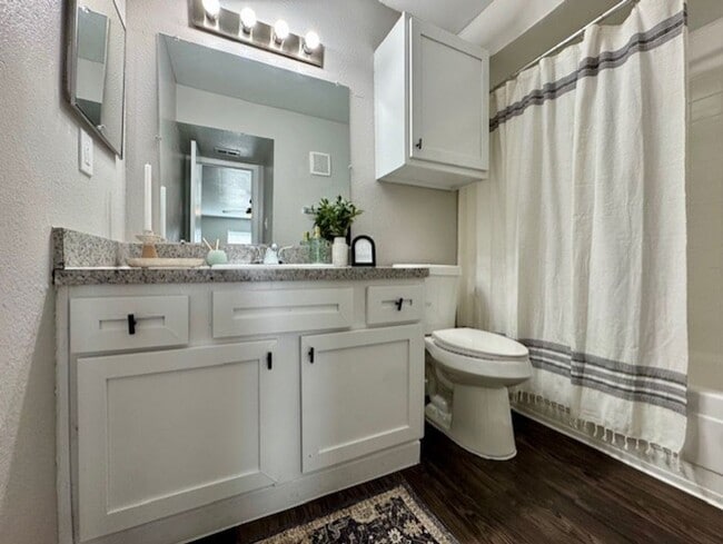 Photo - Creeks Edge Apartments