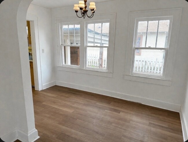 Photo - 307 N Mesquite St