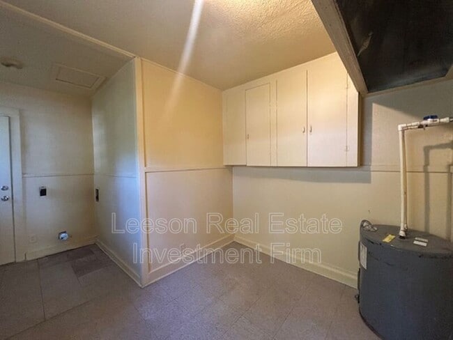 Photo - 3041 Desoto St