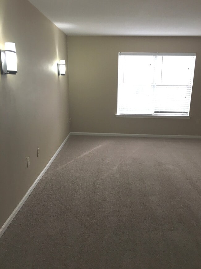 Photo - Greenville, 2/2, 1097SF