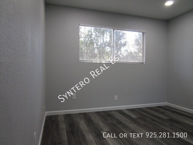 Photo - Downstairs 2 Bedroom/1 Bath Apartment Unit 02