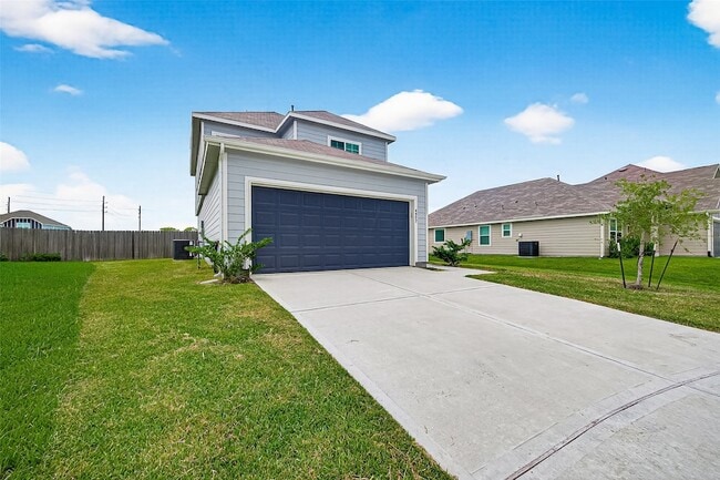 Photo - 4922 Michael Christopher Dr