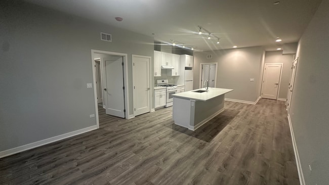 Photo - 2807 S Halsted St Unit 2807 S Halsted St #309