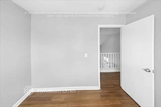 Photo - 25541 W Pioneer St