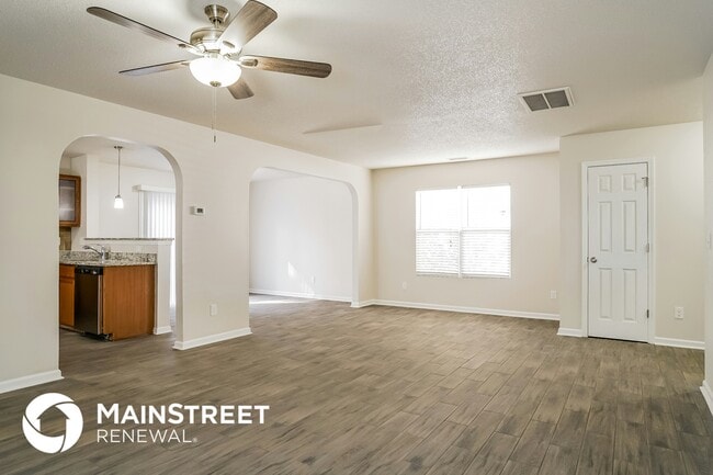 Photo - 60 Buckleigh Dr
