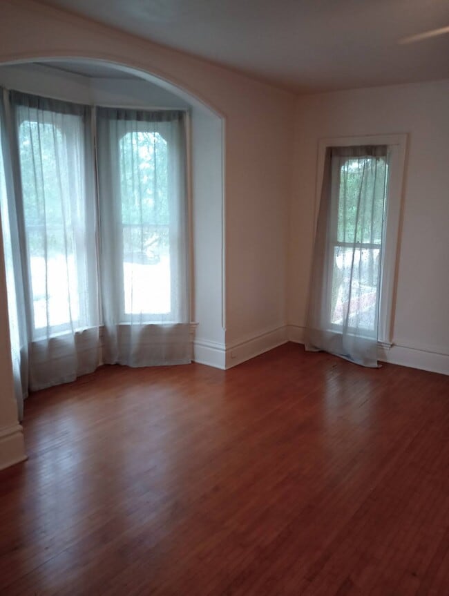 Photo - 303 S 3rd St Unit Upstairs