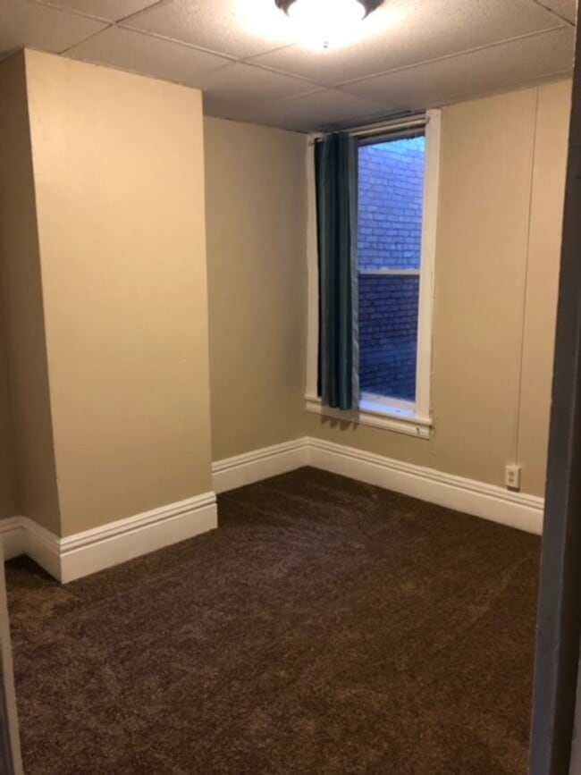 Photo - Duluth MN 4 bedroom - 1 bath