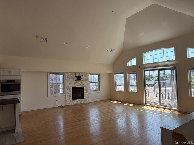 Photo - 621 E Olive St Unit 2