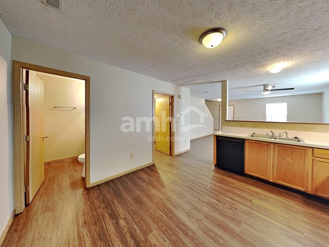 Photo - 7523 Canal Highlands Blvd