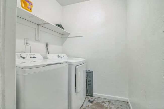 Photo - 2118 SW 69th Dr