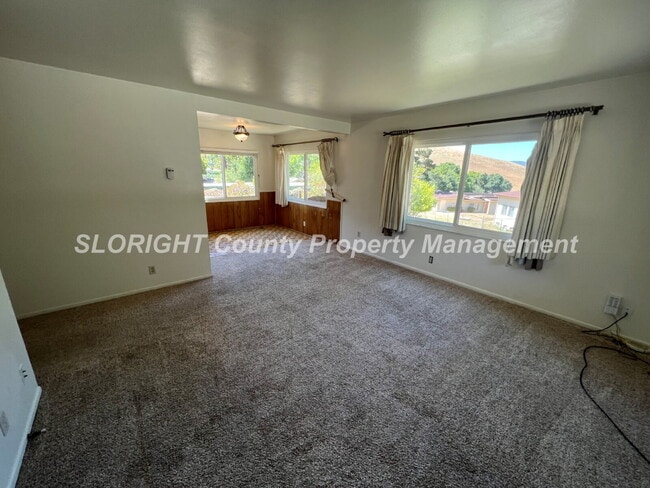 Photo - AVAILABLE AUGUST - Home on Foothill Road - 3 Bed / 1 Bath