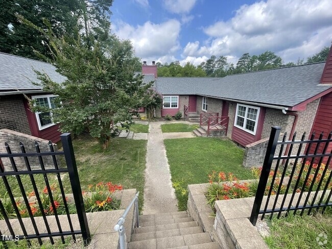 Building Photo - 4701 Brockton Dr Rental