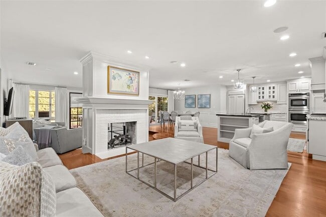 Photo - 2220 Vía Tuscany