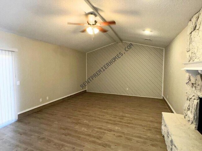 10105 Kirk Dr