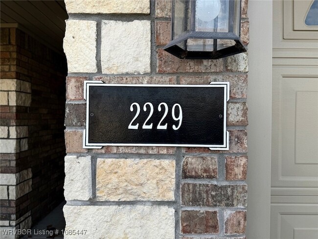 Photo - 2229 Regency Ln