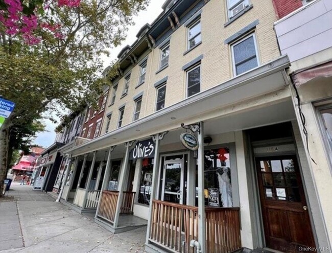 Photo - 118 Main St Unit 3