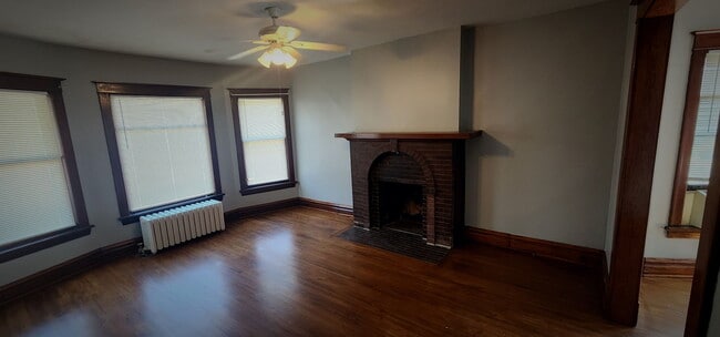 332 West St Unidad 2