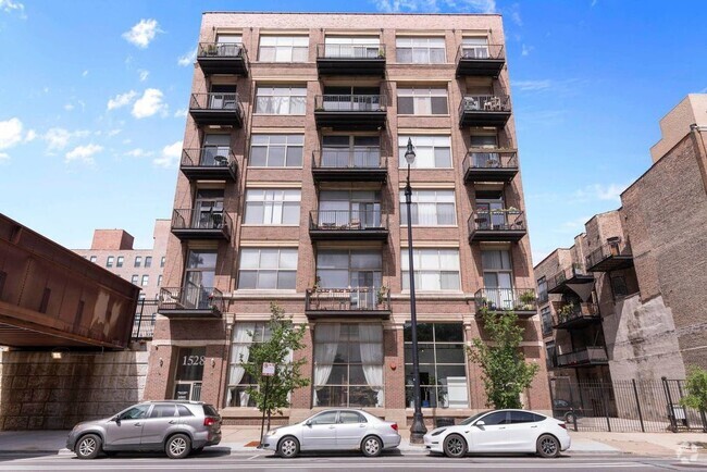 Building Photo - 1528 S Wabash Ave Rental