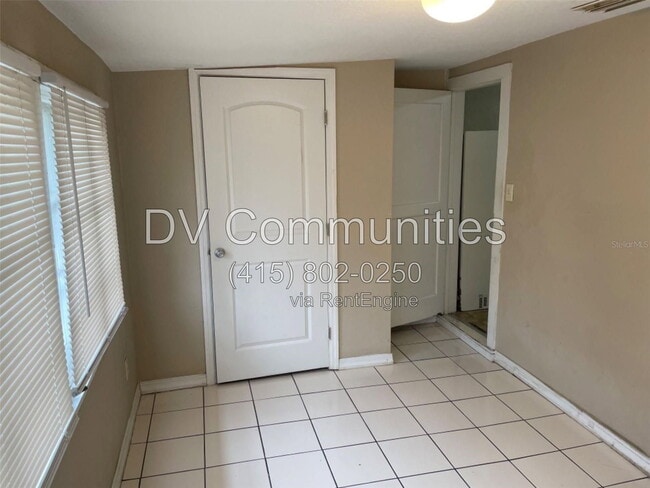 Photo - 5013 20th St N