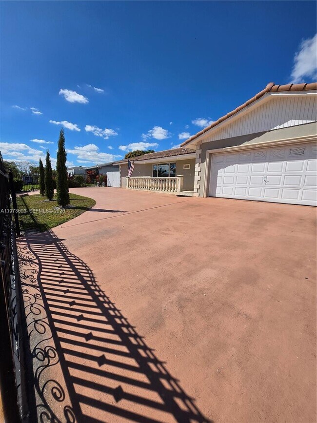 Photo - 10805 SW 165th Terrace