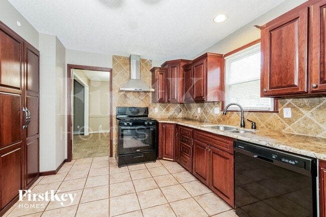 Photo - 6700 E 129 St