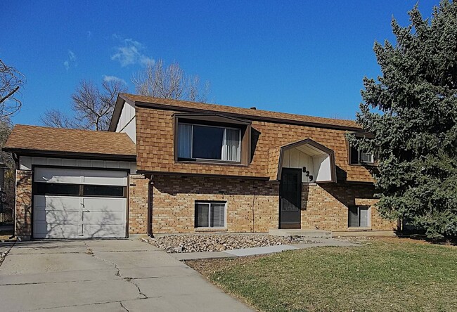 Charming Home Near the Foothills - Charming Home Near the Foothills
